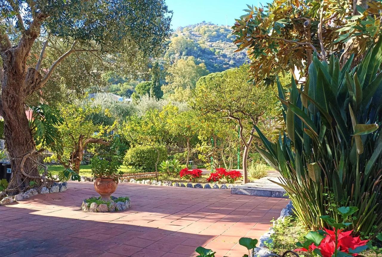 Seafront Apartments Garden House Taormina Eksteriør bilde