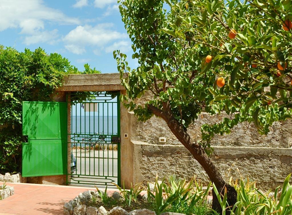 Seafront Apartments Garden House Taormina Rom bilde