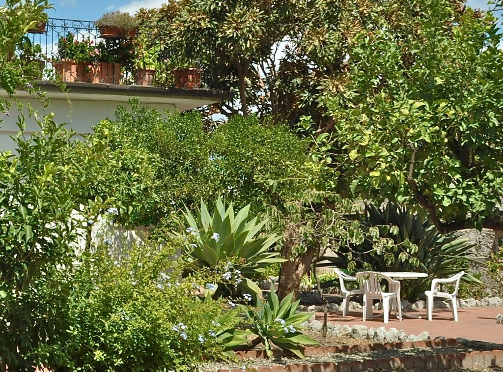 Seafront Apartments Garden House Taormina Rom bilde