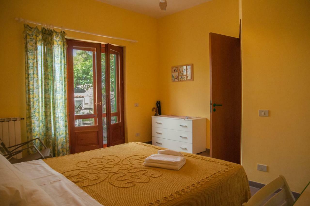 Seafront Apartments Garden House Taormina Eksteriør bilde